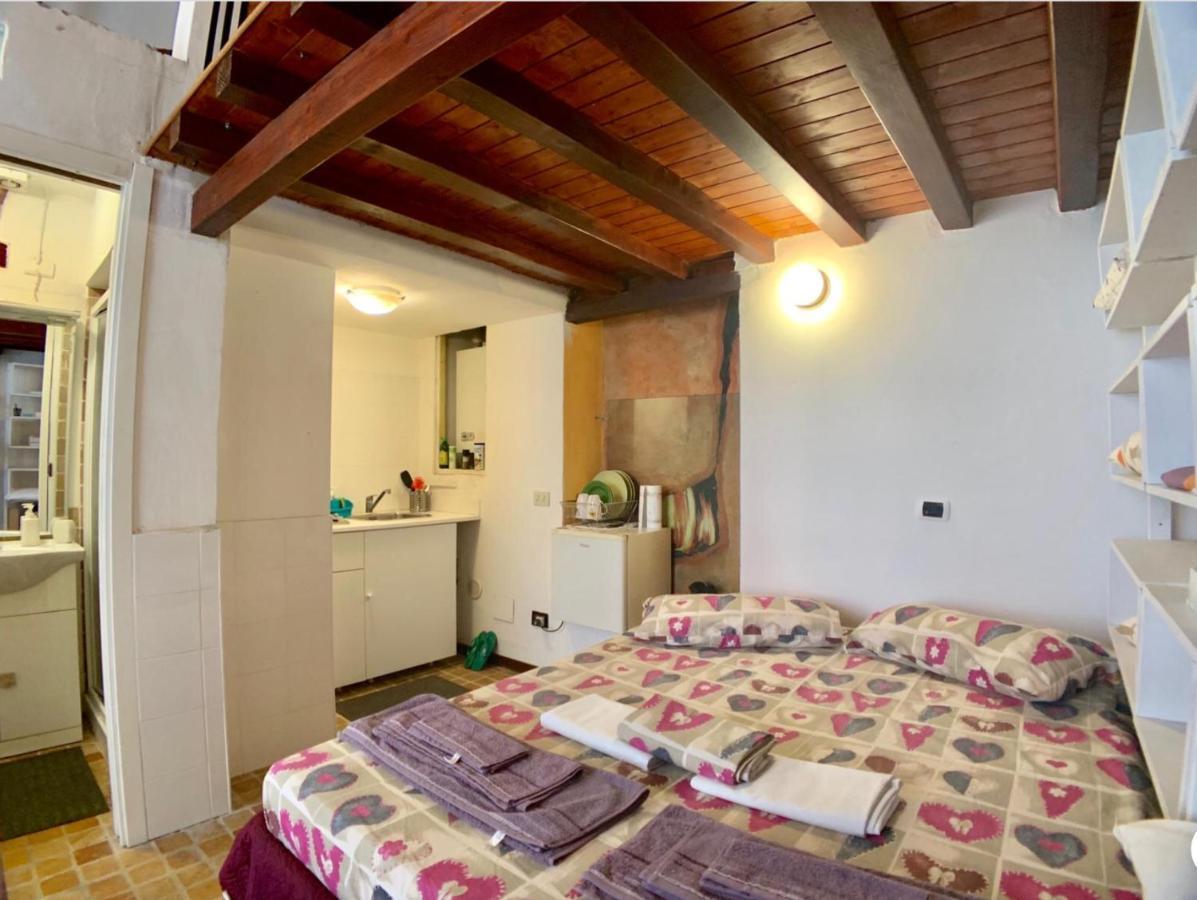 Apartamento Flat Nirmala Studio-Shop Milán Exterior foto